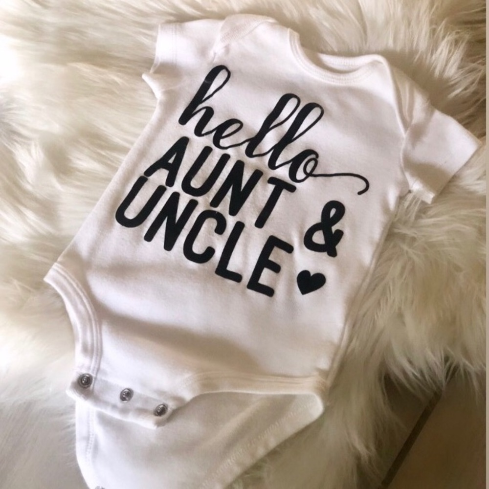 Custom “Hello Aunt & Uncle” 3M Onsie Announcement
